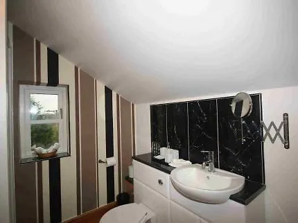 Bed & Breakfast Browside Farmhouse B & B Keighley